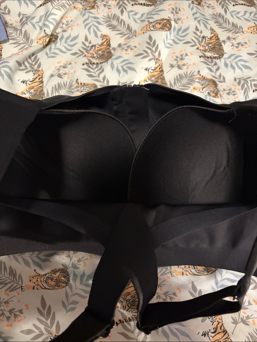 Victoria's Secret Front-Zip Black High-Support Sports Bra - 34DDD - Picture 5 of 5